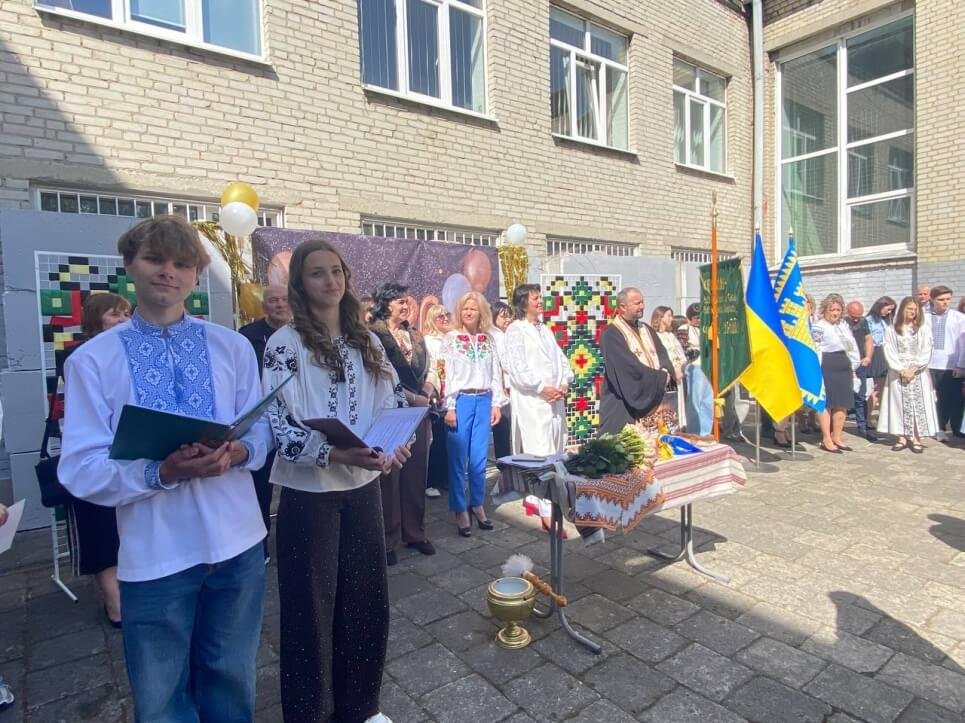 Фото — Гімназія "Євшан"
