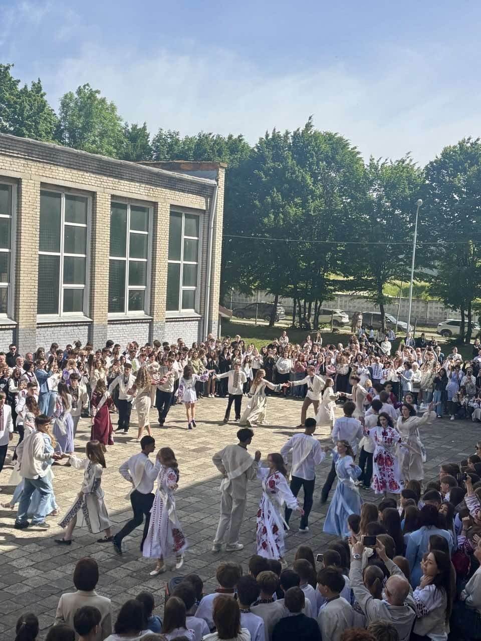 Фото — Гімназія "Євшан"