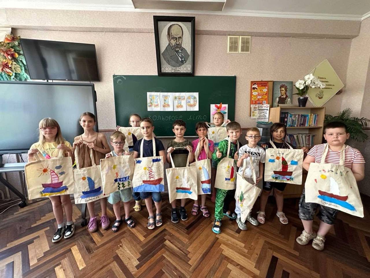 Фото — Ліцей ім.В.Симоненка ЛМР